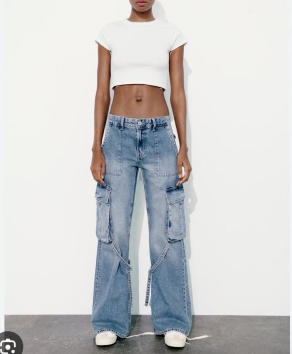 ZARA Mid-Rise TRF Flare Jeans size 0